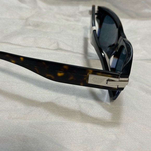 Men’s Diorblacksuit XL S2U sunglasses - Picture 2 of 5